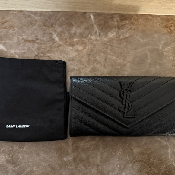 Saint Laurent YSL Monogram Large Flap Wallet in Grained Leather - Picture 10 of 10